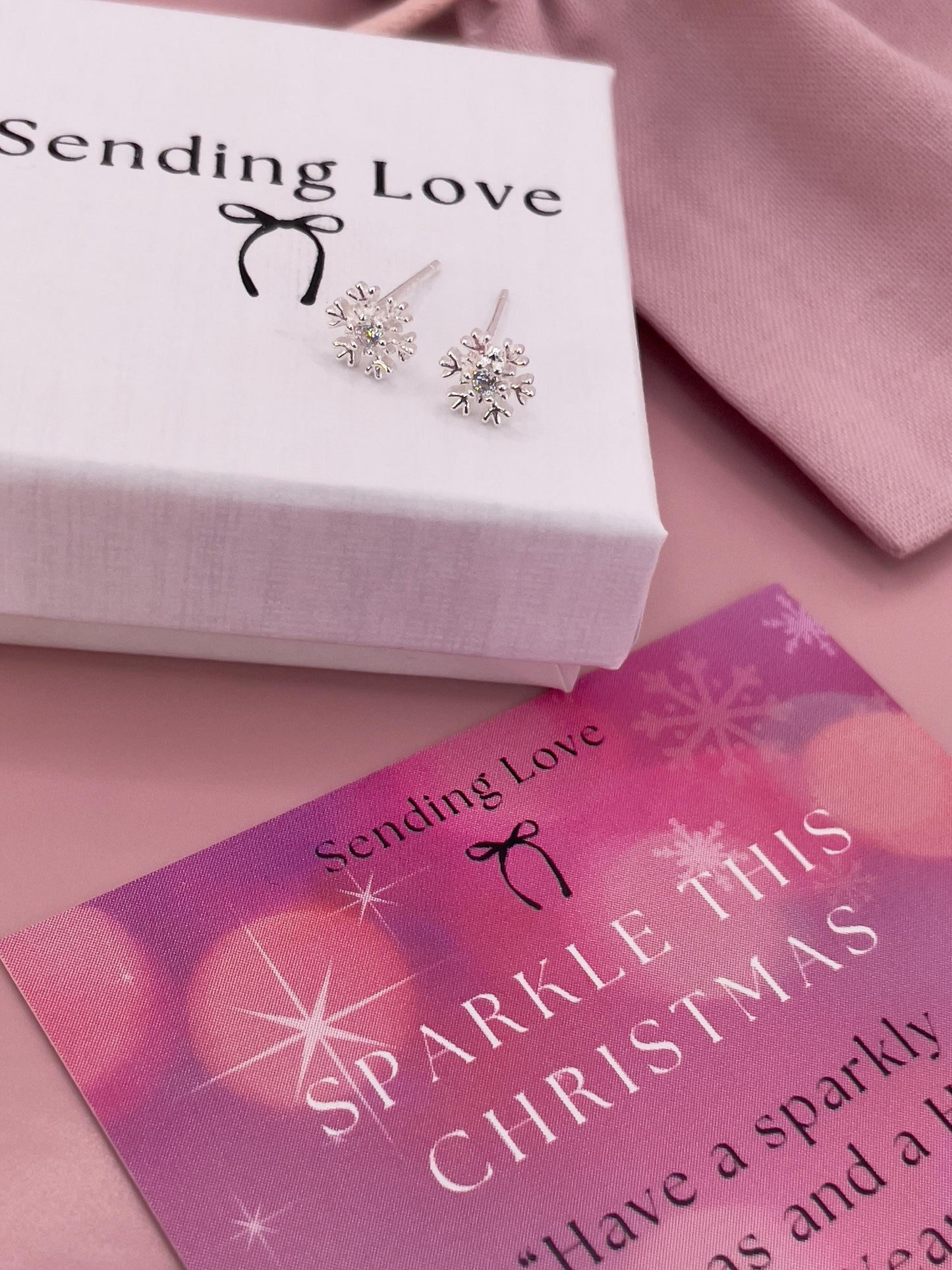 Christmas Gift snow flake earrings, snowflake earrings gift for her, cute earrings Christmas gift for her, Christmas earrings gift