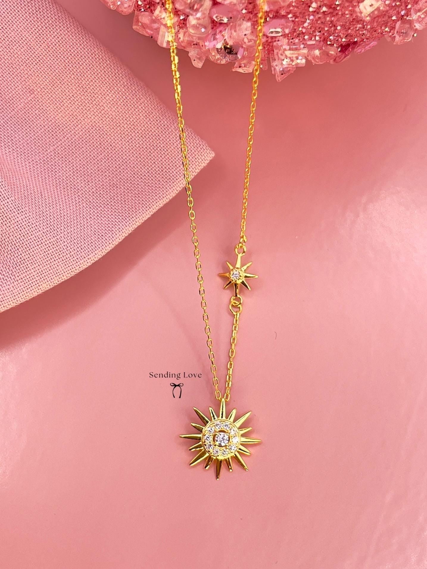 Gold Star Necklace – 18ct Gold Plated 925 Silver, Celestial Necklace, Christmas Gift for Her, Dainty Jewellery, Star Pendant Necklace